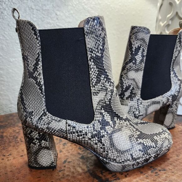 French Connection Penny Chelsea Block Heel Boots - Picture 9 of 16